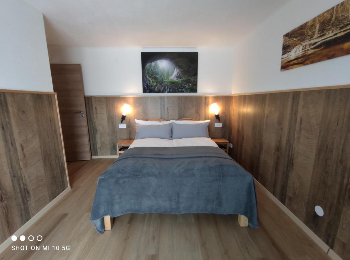 Berliner Ecke Hotel มาเรียตเซลล์ ภายนอก รูปภาพ