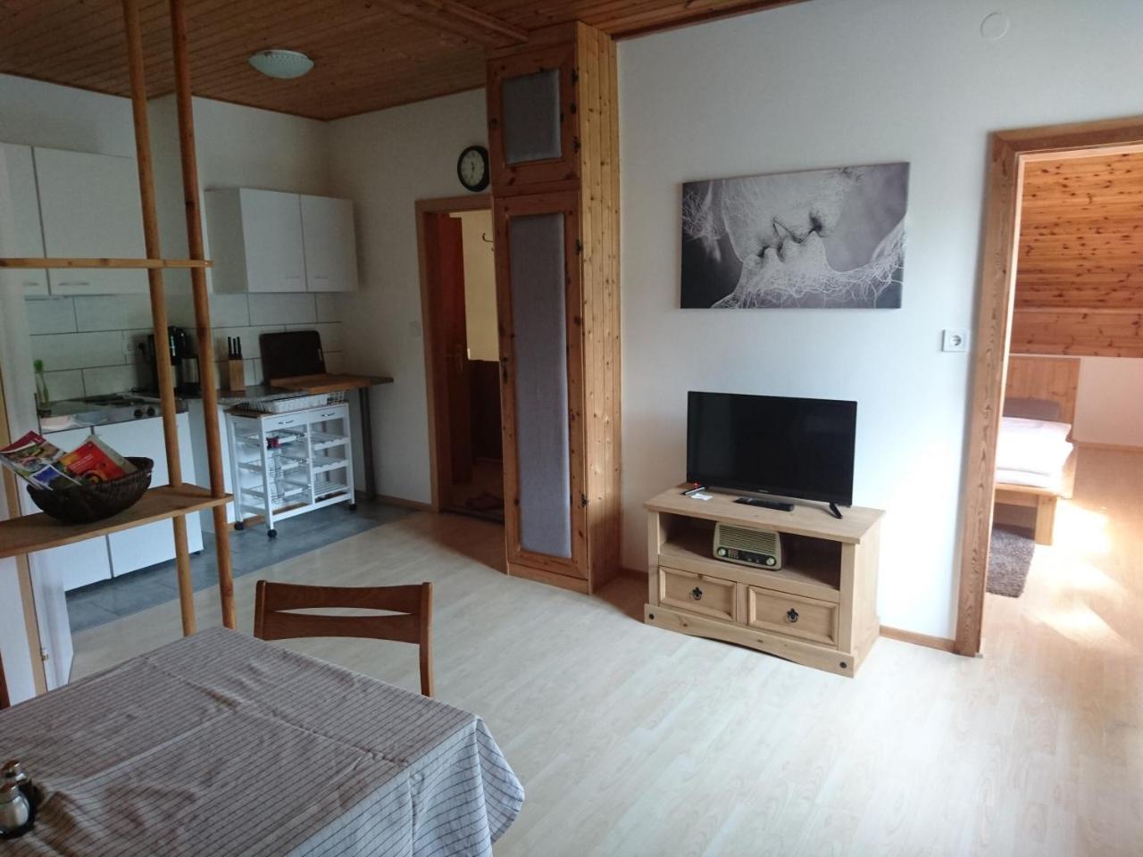 Berliner Ecke Hotel มาเรียตเซลล์ ภายนอก รูปภาพ
