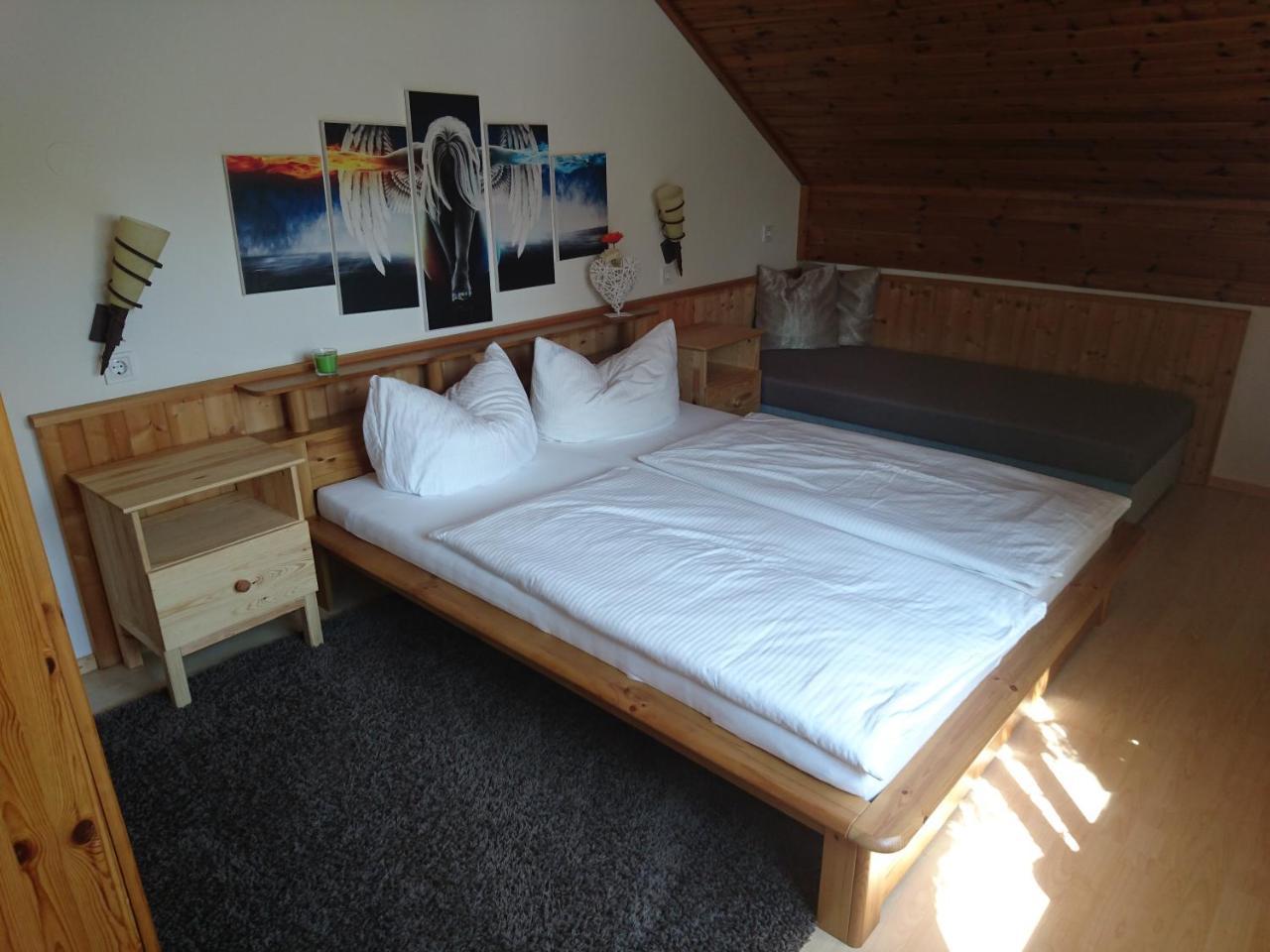Berliner Ecke Hotel มาเรียตเซลล์ ภายนอก รูปภาพ